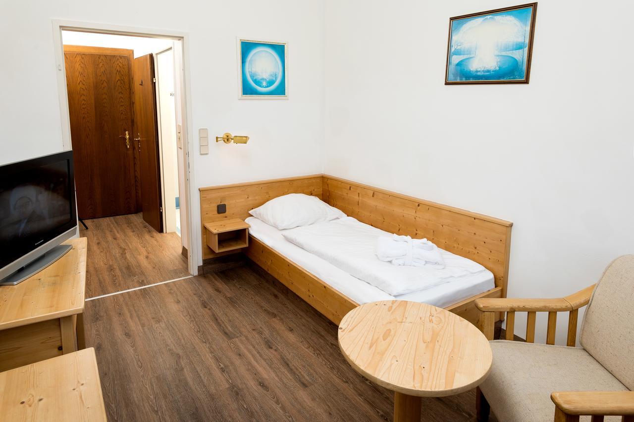 Gesundheitsresort Agathenhof Micheldorf  Buitenkant foto